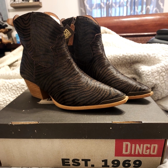 dingo Shoes Dingo Hairy Up Brown Zebra Ptint Calf Hair Western